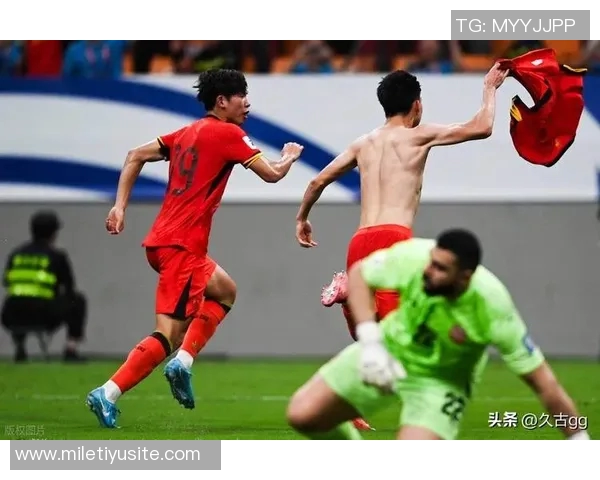 王博豪谈荷乙经历称新位置锻炼价值巨大体能状态良好 王博豪谈荷乙经历称新位置锻炼价值巨大体能状态良好